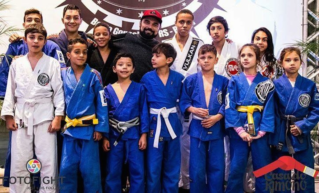 De olho no futuro do Jiu-Jitsu, o projeto Gurizada sonha em levar estas crianças para o maior campeonato da arte suave no país, o Brasileiro em SP. E você pode ajudá-los.