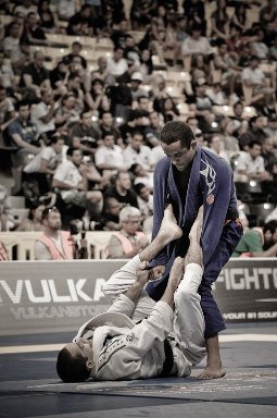 Estude o  legdrag e o estrangulamento no Jiu-Jitsu, com Pablo Silva no Atlanta Open