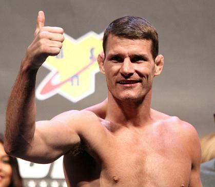 Bisping loses cool, but begs boss’s forgiveness