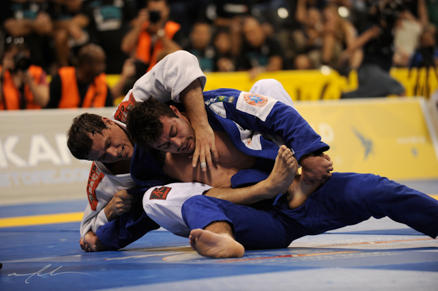 Roger Gracie returns to Jiu-Jitsu against Comprido at the American Nationals during the UFC Fan Expo