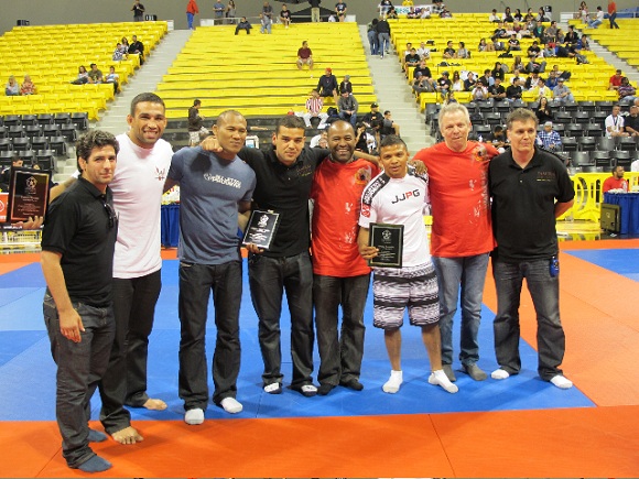 Werdum: “When I win the Strikeforce belt, I’m going to ask Dana for the unification belt”