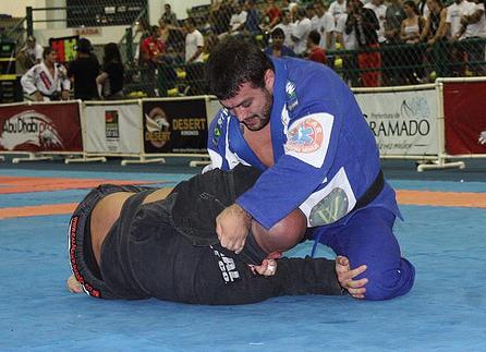 Demente goes in at weight and open weight: “I want that ticket for the Worlds!”