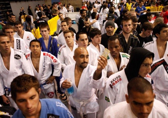 GRACIEMAG reaches 15,000 followers on Twitter