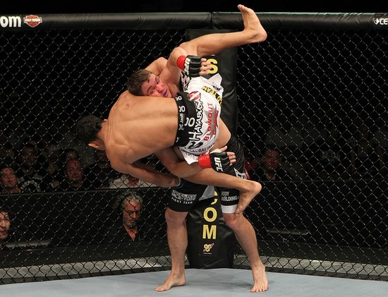 Photos of submissions and knockouts on UFC Sunday