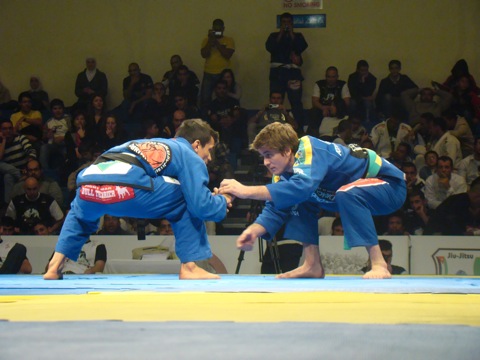 Mendes just starting out at black belt at the end of 2008, in Jordan. Photo: Marcelo Dunlop