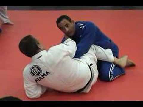 Carlson Gracie Sr in the gi