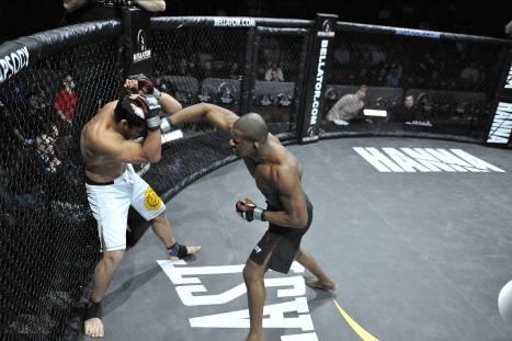Curran knocks out Marlon, Renê Nararé still undefeated