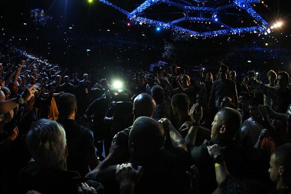 UFC Rio: watch the party in the stands