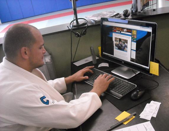 Xande Ribeiro opens school and joins the GMA