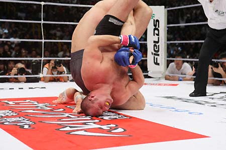 Ao lado de Bibiano e contra judoca, Fedor reencontra os súditos em Saitama