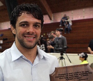 Robson Moura honored at Nova União Arizona