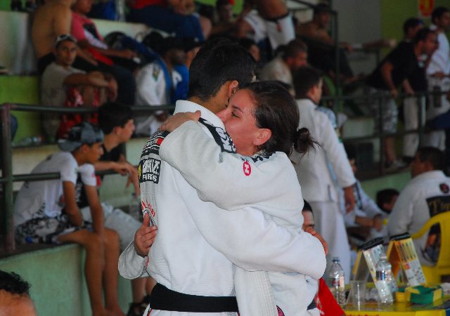 On happy couple’s day, Lo confirms status of favorite