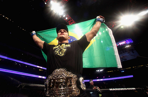 Junior Cigano coloca cinturão em jogo contra Cain Velasquez, em Dezembro. Foto:Divulgação