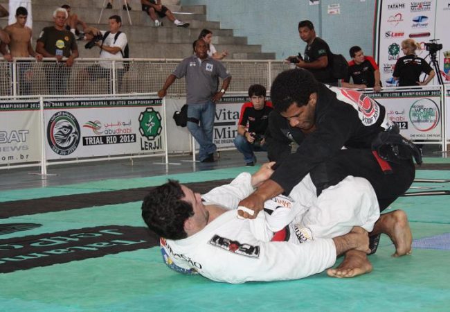 Adriano Silva também fez boas lutas no Rio. Foto: Carlos Ozório