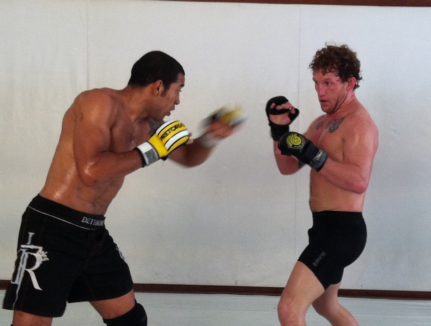 Jose Aldo treina com Gray Maynard antes do UFC 142 por Ana Hissa