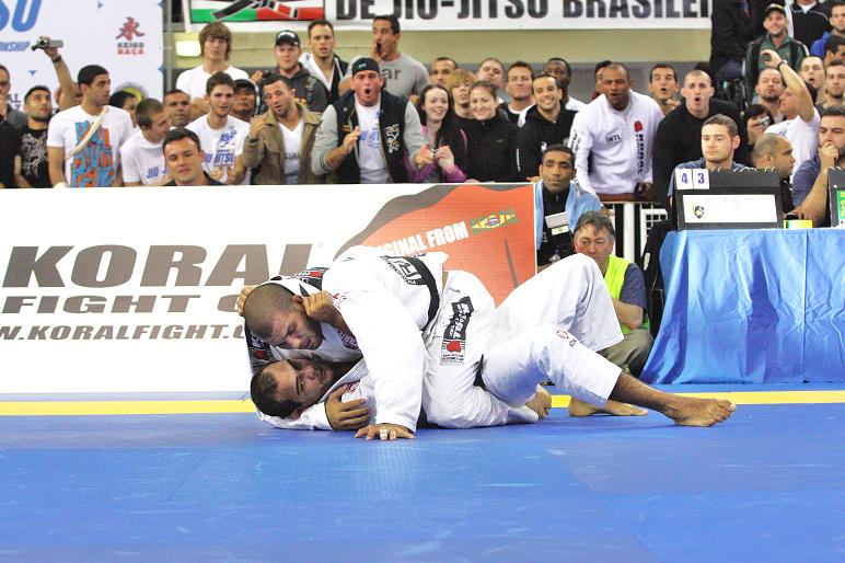 Rodolfo na final do absoluto, contra Bernardo. Foto: Raphael Nogueira.