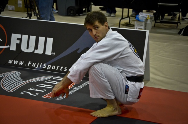 Rafael Mendes aquece antes de luta de Jiu-Jitsu no Houston Open 2012