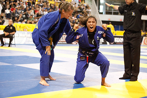 Hannette skirts absolute in Irvine, but wants Gabi in Abu Dhabi