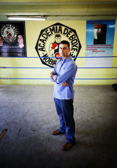 Fellipe Awi, autor de "Filho teu não foge à luta", a saga do MMA no Brasil. Foto: Leo Aversa