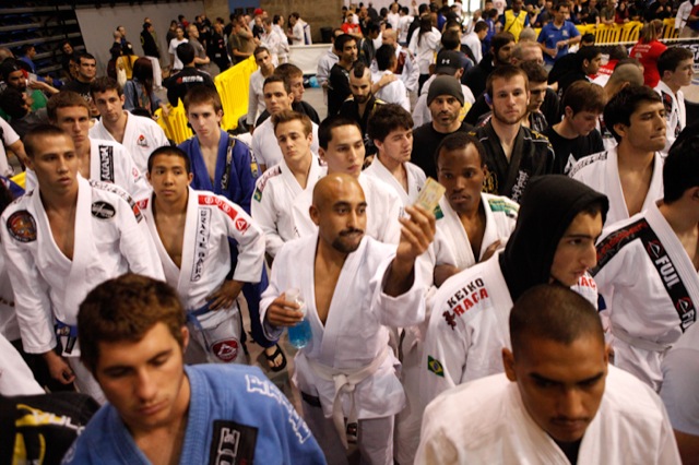 Jiu-Jitsu Pan: Gracie Barra and Alliance ready weapons as battle approaches
