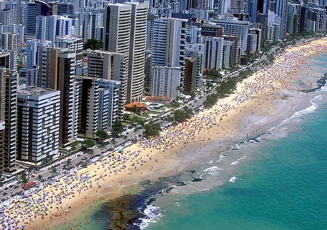 Praia de Boa Viagem cenario de Recife e terra do bom Jiu Jitsu
