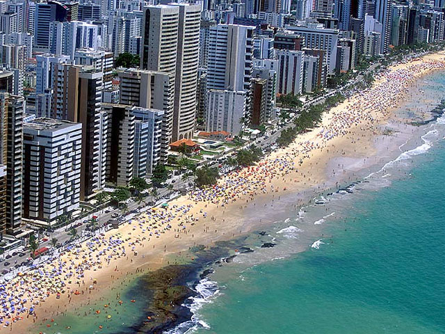 Praia de Boa Viagem cenario de Recife e terra do bom Jiu Jitsu