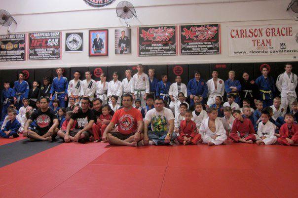 Learn a lapel choke with Ricardo Cavalcanti