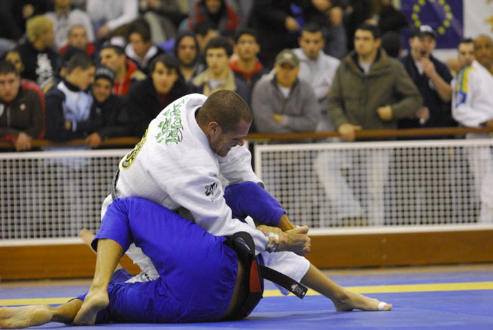 Rafael Lovato Jr no ataque. Foto: Arquivo Pessoal.