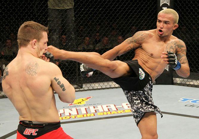 Chiquerim em sua única luta no Octagon, em janeiro de 2011. Foto: Josh Hedges/UFC