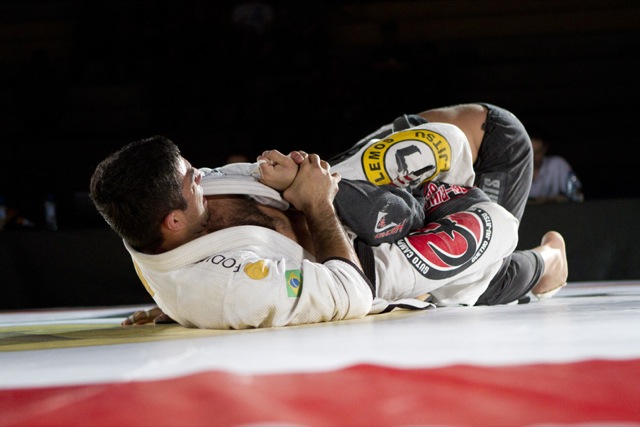 Copa Podio superluta entre Guto Campos vs Abi-Rihan por Gustavo Aragao