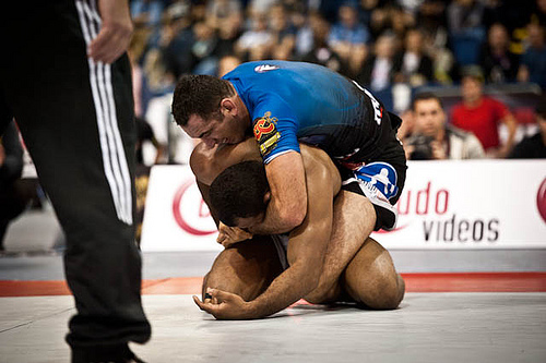 Braulio Estima contra Ronaldo Jacaré na superluta do ADCC 2011. Foto: Dan Rod/GRACIEMAG