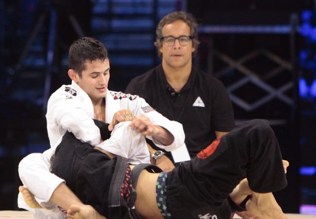 Caio Terra’s ‘mount from the bottom’ and 5 guard-passing tips
