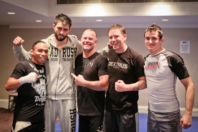 Carlos Condit Caio Terra e equipe em Montreal para o UFC 154