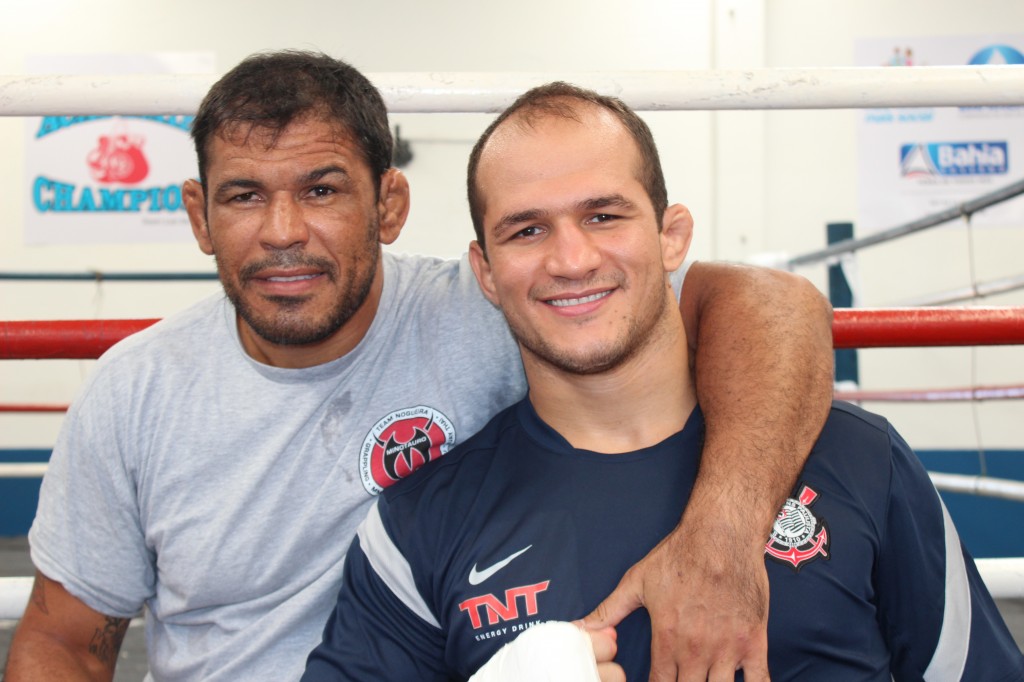 Rodrigo Minotauro com Cigano na Bahia. Foto: Bruno Ramôa/Chave de Braço