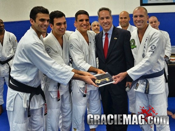 Royce Gracie na Gracie Miami em Key North Miami Beach