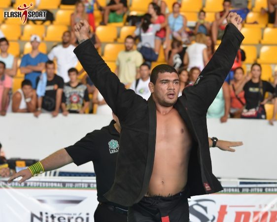 Through to Abu Dhabi, Braga Neto Underscores Heart and Undefined Game