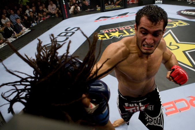 Mousasi chega para movimentar ainda mais os meio-pesados. Foto: Strikeforce