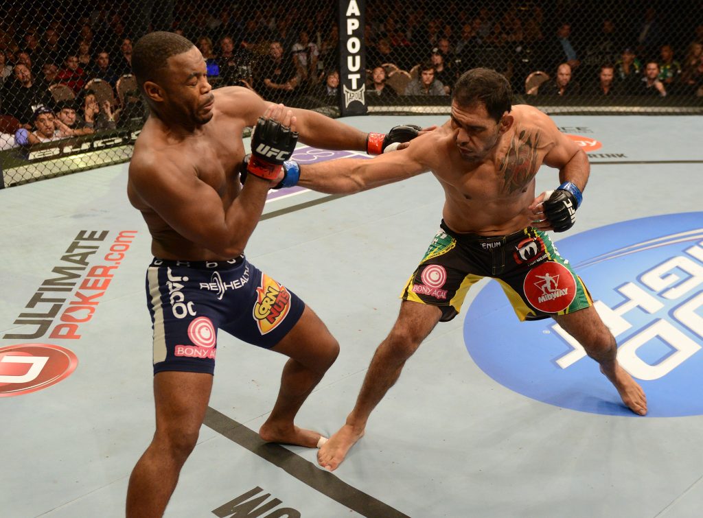 Minotouro fez boa luta com Rashad, e venceu na decisão. Foto: Divulgação/UFC