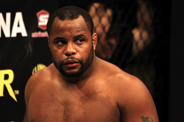 Cormier estreia no UFC nos pesados, mas Dana quer ele nos meio-pesados. Foto: Josh Hedges/Forza LLC via Getty Images