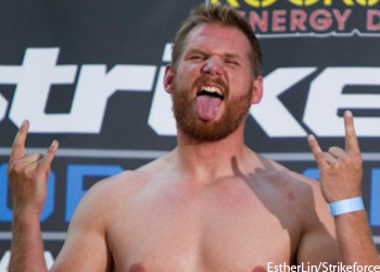 Josh Barnett recusa UFC e deve fechar com outra organização. Foto: Esther Lin/Strikeforce