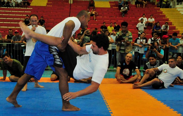 Veja como foi o aulão de Jiu-Jitsu com as feras do UFC em Manaus