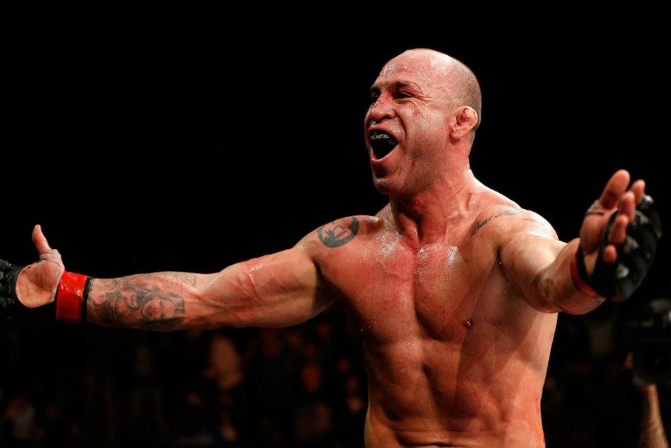 Wanderlei Silva vibra após aplicar belo nocaute no Japão. Foto: Josh Hedges/Zuffa LCC via Getty Images