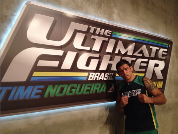 Minotauro é o líder do time verde do "TUF Brasil 2". Foto: Reprodução/Twitter