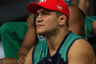 Junior Cigano: o ex-campeão analisou seus possíveis oponentes no UFC. Foto: Luis Pires/Divulgação