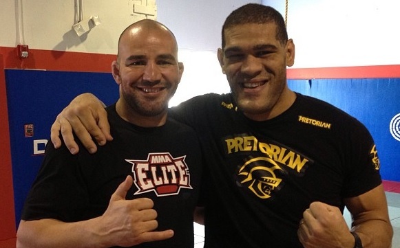Antônio Pezão e Glover Teixeira treinam juntos para atuar no UFC 160