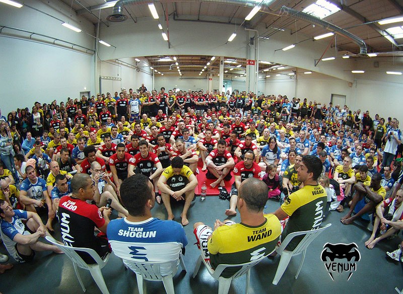 Aldo, Shogun e Wanderlei Silva na França. Foto: Leo Lemos/Divulgação