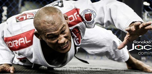 Vídeo: A brutal mão-de-vaca de Ronaldo Jacaré no Jiu-Jitsu