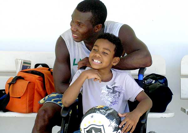 Você duvida de que o Jiu-Jitsu nasceu para todos? Conheça Robinho