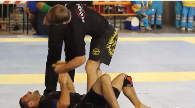 Assista à vitória de AJ Agazarm no Europeu de Jiu-Jitsu Sem Kimono