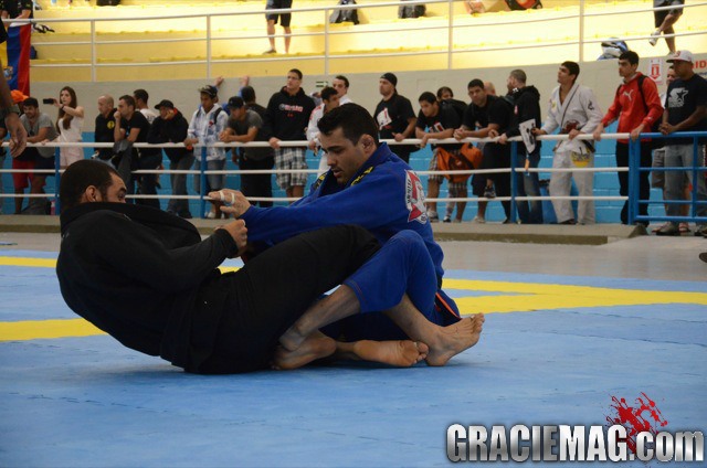 Jiu-Jitsu: O leglock sorrateiro de Cássio Francis no absoluto do Brasília Open